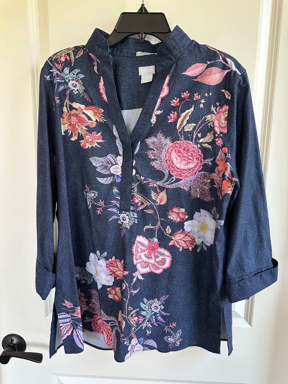 Chico's No-Iron Stretch Shirt Blue with Pink Floral Chico’s 2 (Large / US 12)